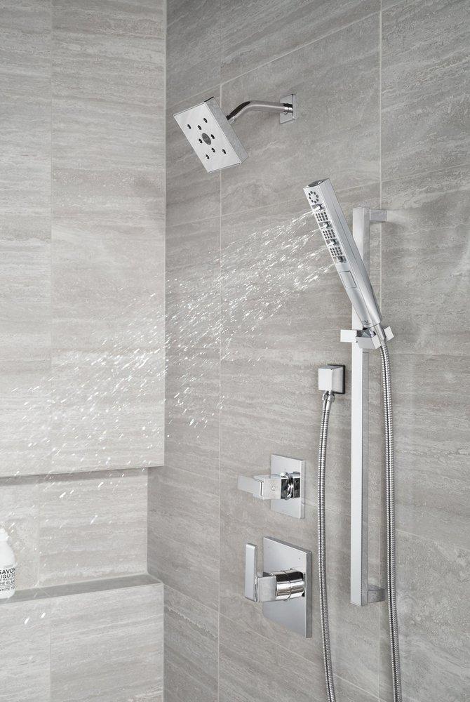 Delta Faucet Lumicoat® Chrome Multi Function Hand Shower 