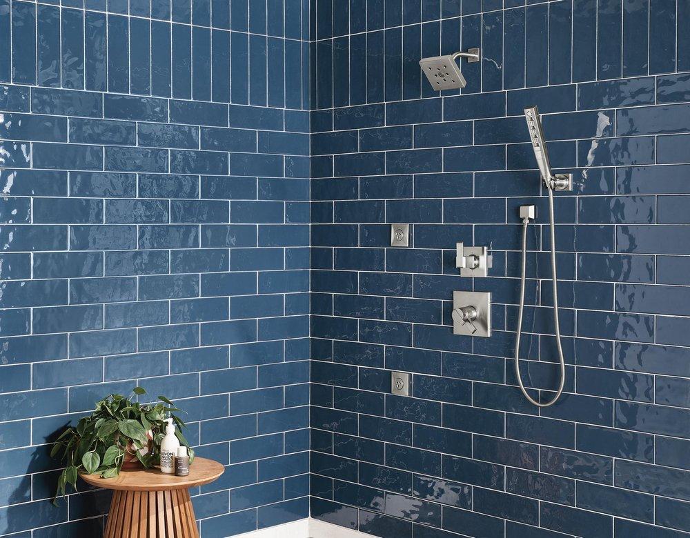 CCY 1.75 GPM 4F H/SHWR SYS W/ 82 HOSE LUMICOAT STAINLESS *H2OKINETIC 