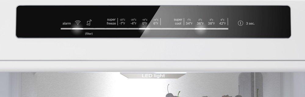 24 FREE-STANDING COUNTER DEPTH TWO DOOR BOTTOM FREEZER REFRIGERATOR 