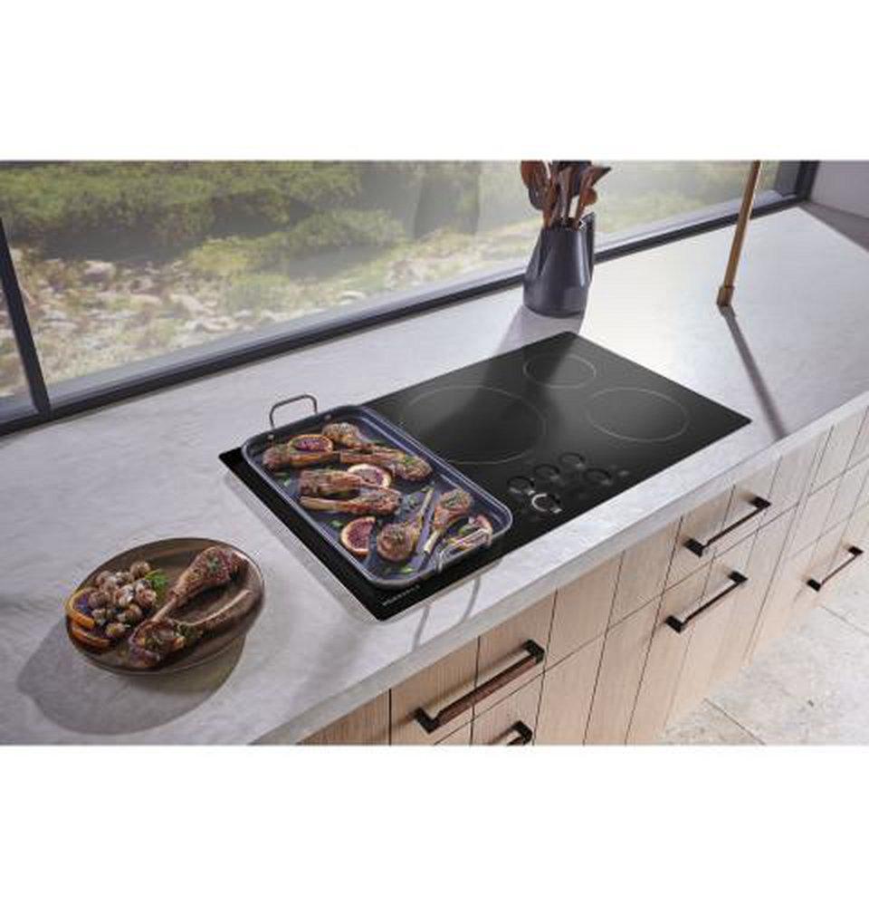 36 in. 5 Burner Induction Cooktop in Black 