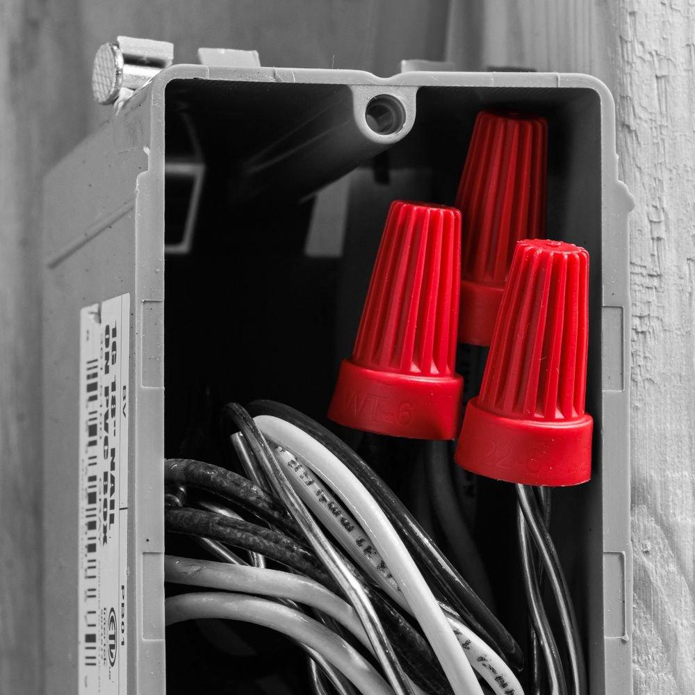 Assorted Wire Connectors - Box of 300 