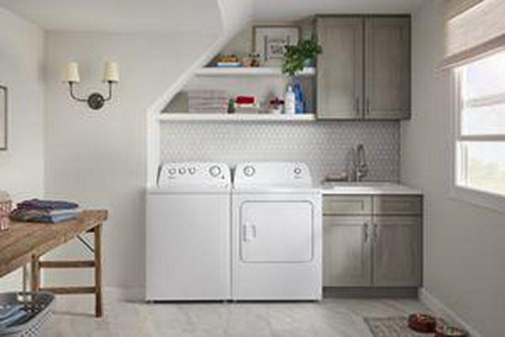 Amana White 27-1/2 x 44 x 27 in. 20A 3.80 cu. ft. Top Load Washer 