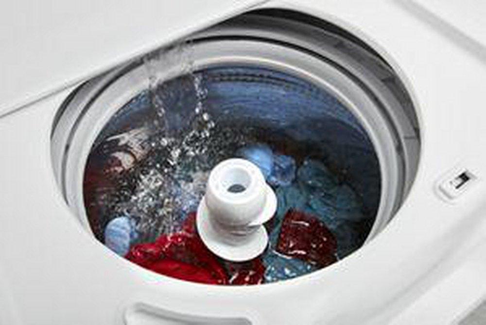 Amana White 27-1/2 x 44 x 27 in. 20A 3.80 cu. ft. Top Load Washer 