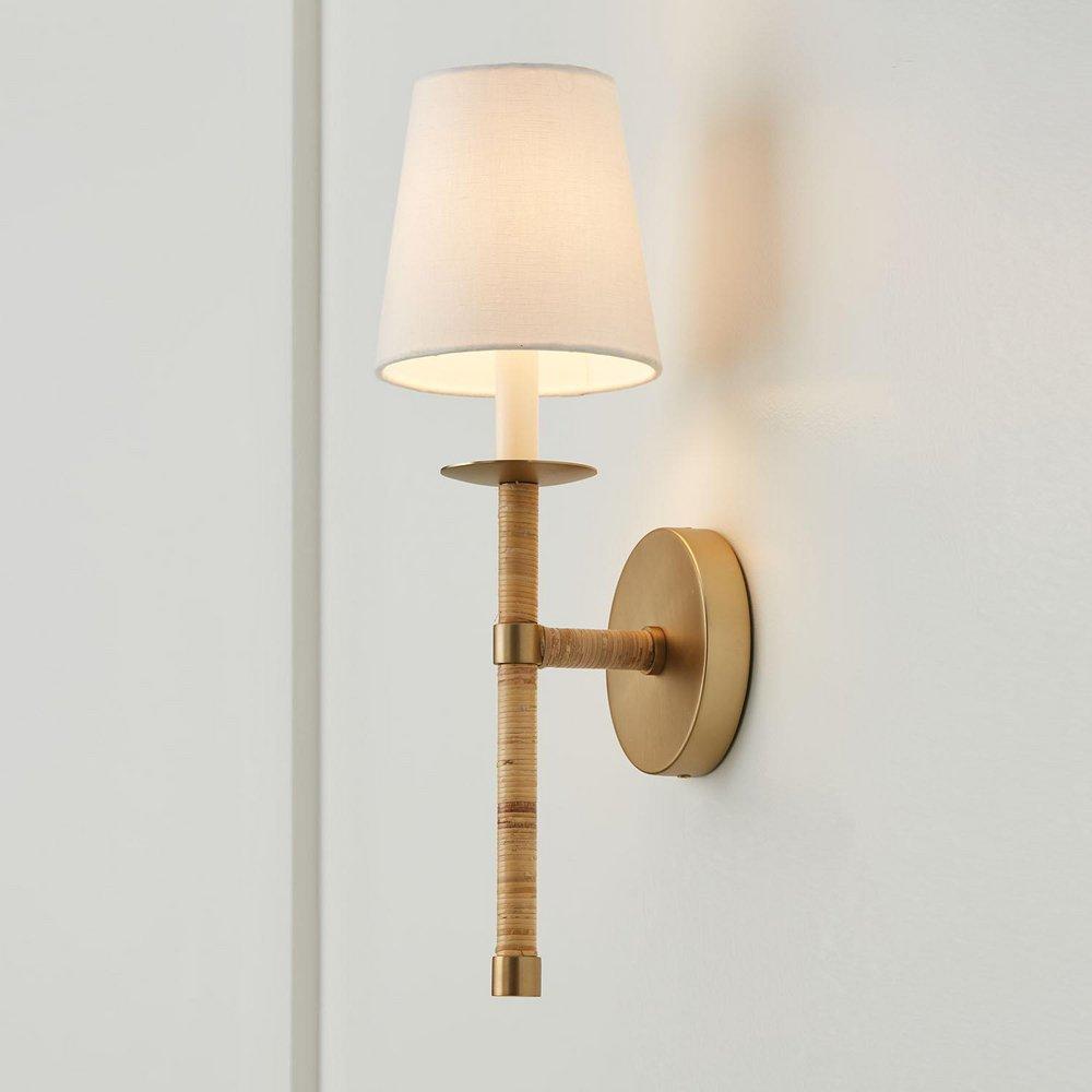 1 LIGHT SCONCE 