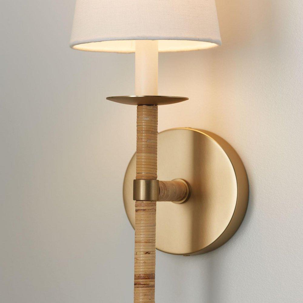 1 LIGHT SCONCE 