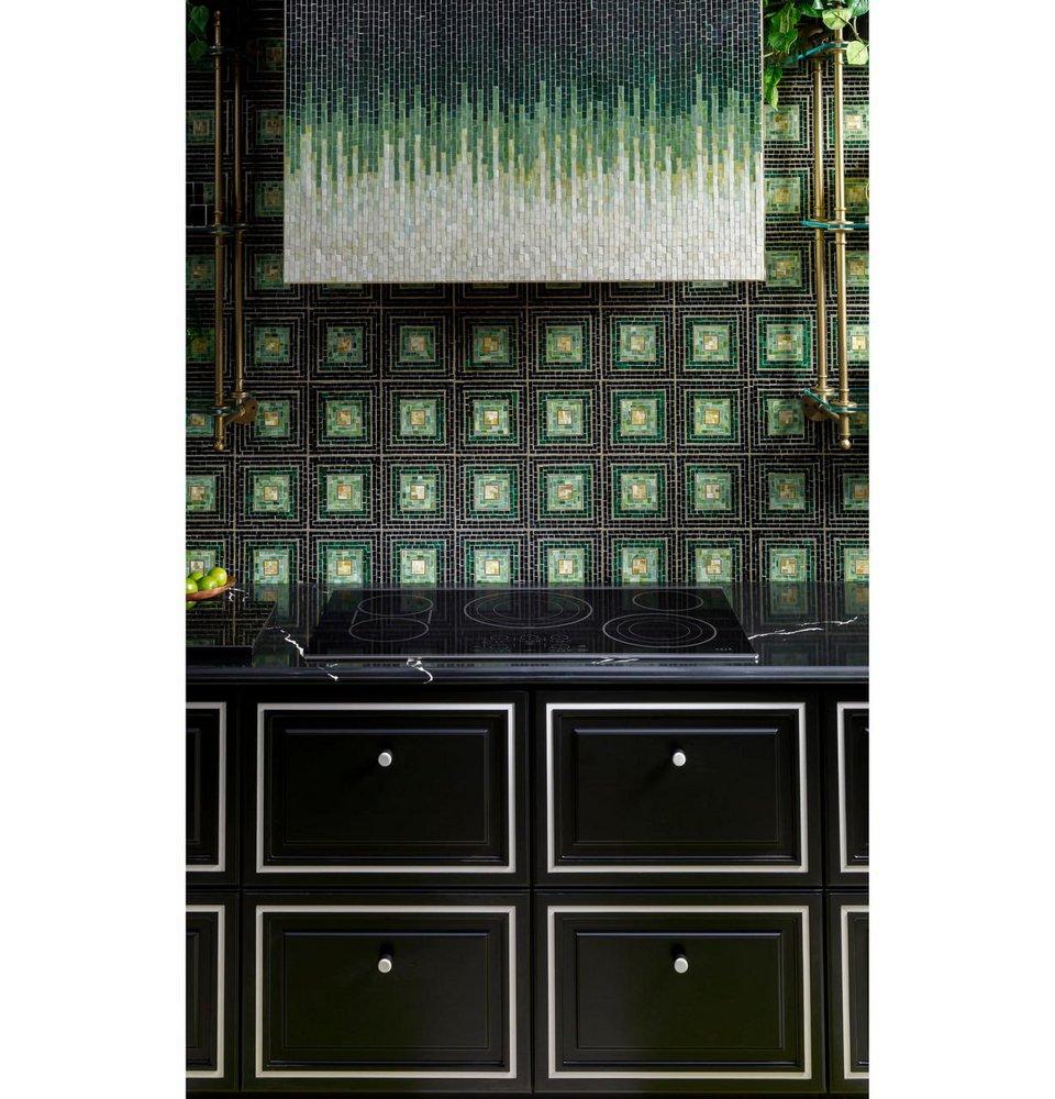 36 in. 5 Burner Radiant Electric Cooktop in Black 