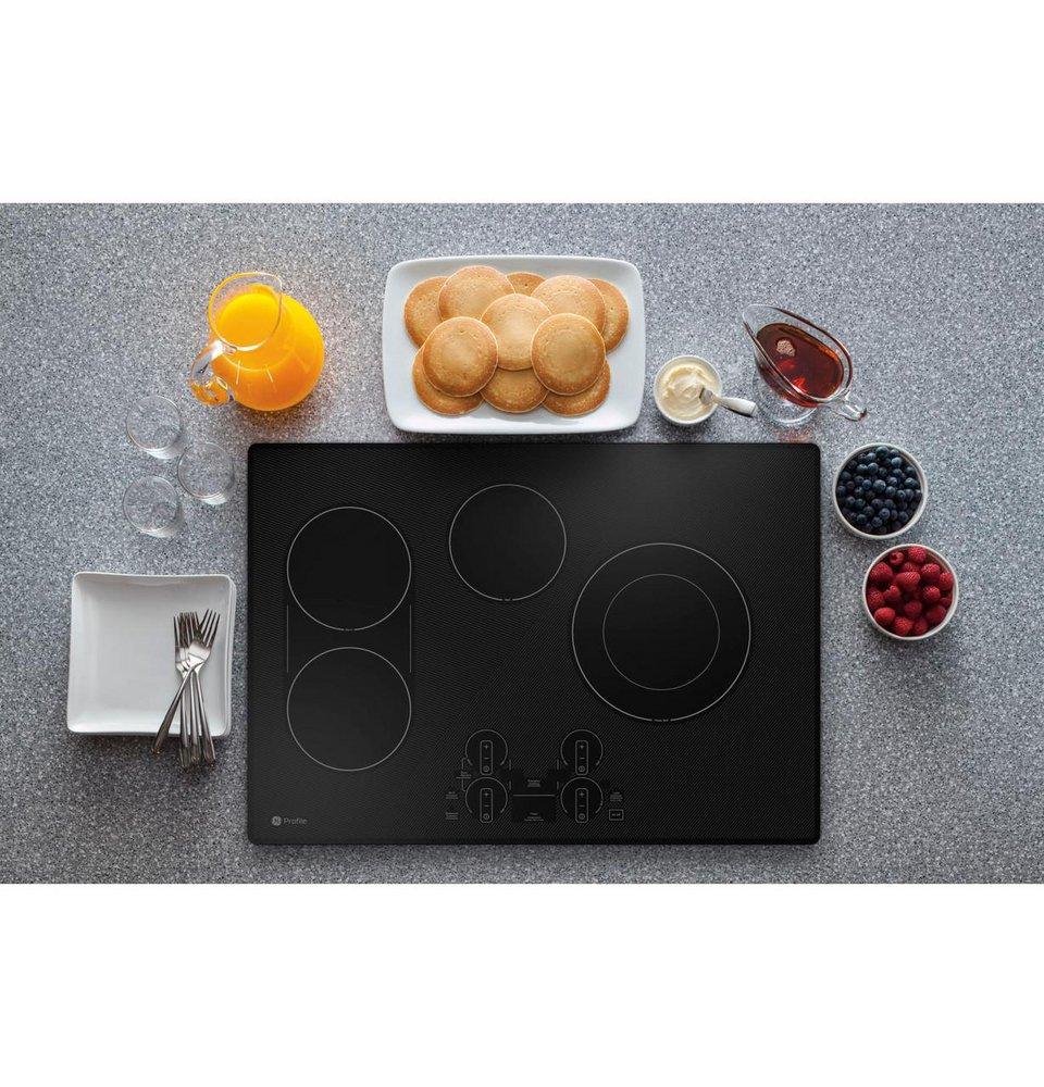 30 in. 4 Burner Radiant Electric Cooktop in Black 