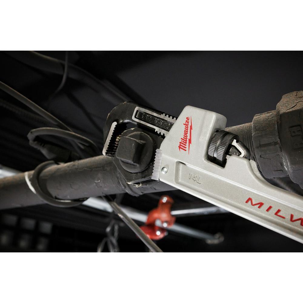 14L ALUMINUM PIPE WRENCH WITH POWERLENGTH HANDLE 