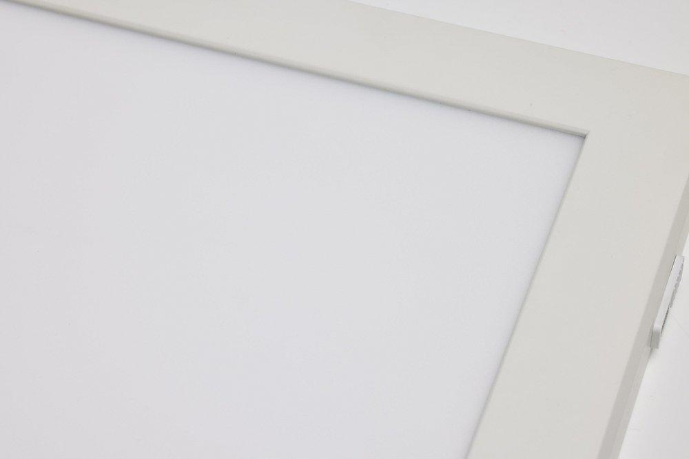 BLINK PRO - 47 WATT; 24 IN.; X 24 IN.; SURFACE MOUNT LED; CCT SELECTABLE; 90 CRI; WHITE FINISH; 120/277 VOLT; SQUARE SHAPE 