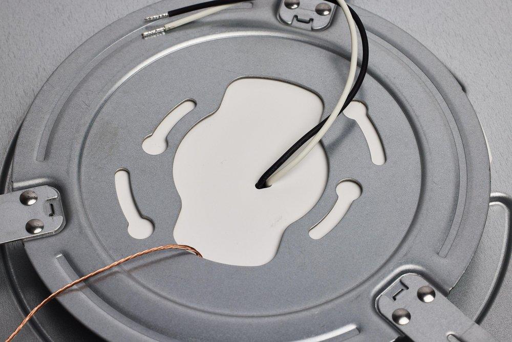 BLINK PRO - 34 WATT; 19 IN.; SURFACE MOUNT LED; CCT SELECTABLE; 90 CRI; WHITE FINISH; 120/277 VOLT; ROUND SHAPE 