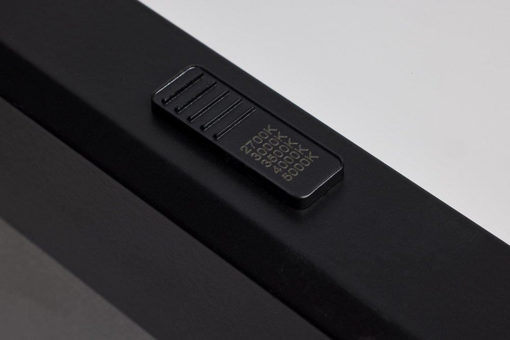 BLINK PRO - 47 WATT; 12 IN. X 48 IN.; SURFACE MOUNT LED; CCT SELECTABLE; 90 CRI; BLACK FINISH; 120/277 VOLT; RECTANGULAR SHAPE 