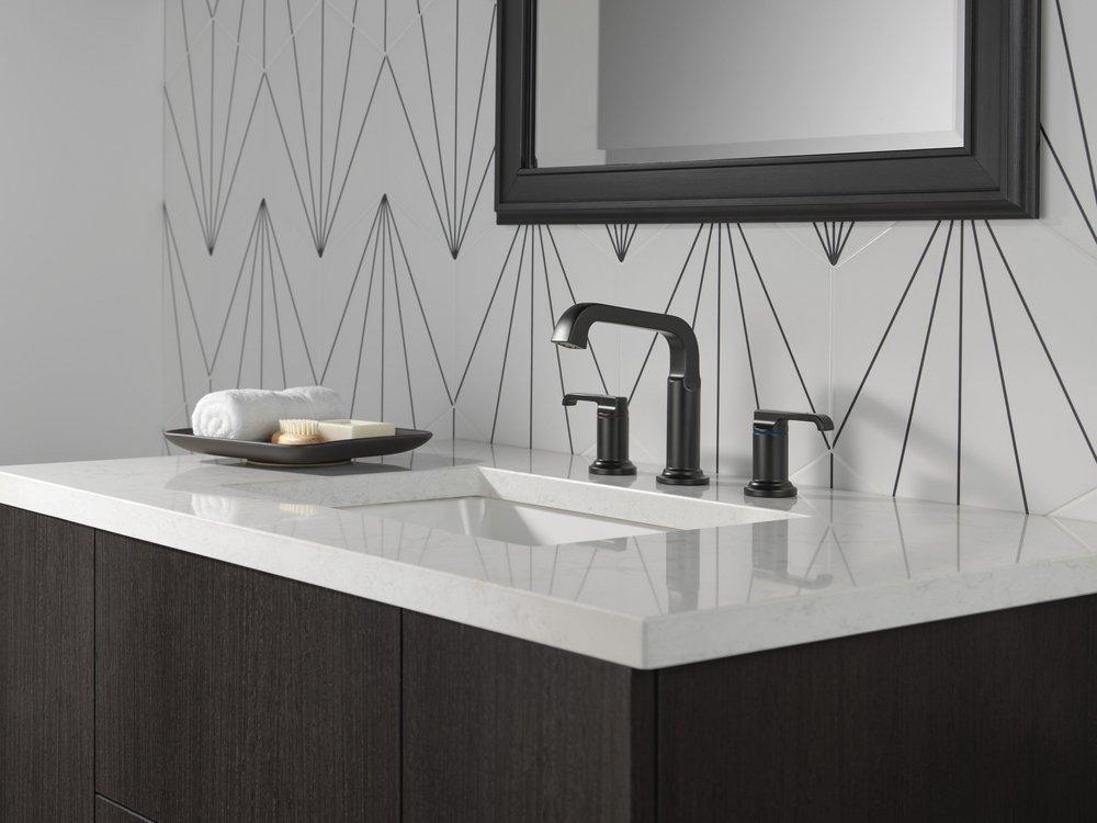 Two Handle Widespread Bathroom Sink Faucet in Matte Black 