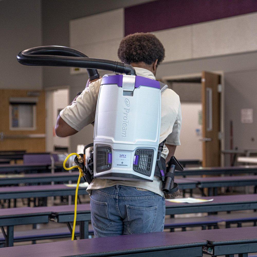 GOFIT 6 6 QT. BACKPACK VACUUM W/ XOVER MULTI-SURFACE TELESCOPING WAND TOOL KIT 