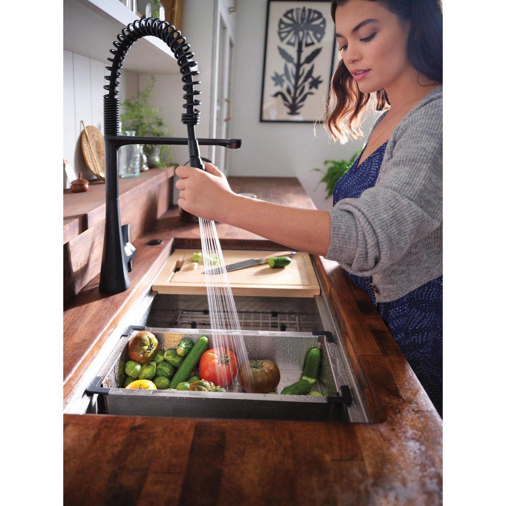 STAINLESS KITCHEN FAUCET 