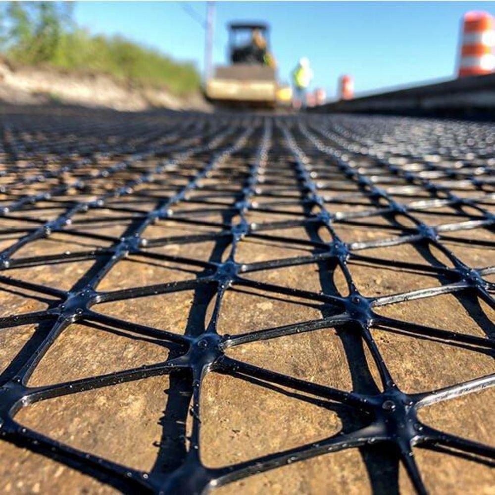 12.5 x 328 ft. SQ2020 Geogrid (456 sq yds) 
