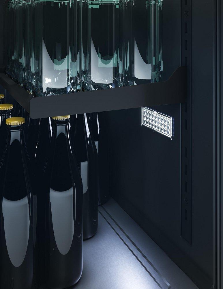 24 in. Single Zone Under Cabinet Kegerator & Beverage Cooler in Stainless Steel with Reversible Door 