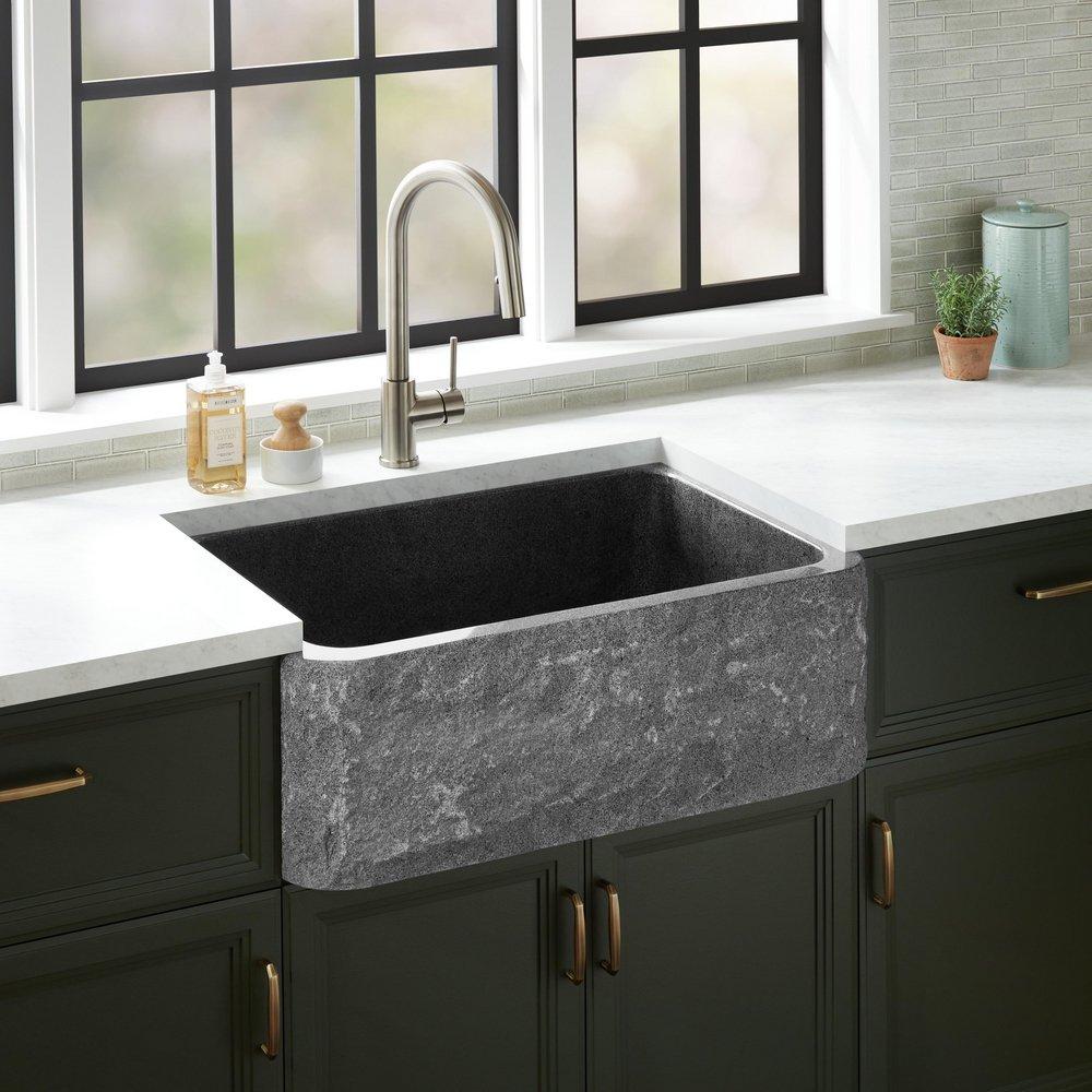 33 FINBROOK CHISELED GRANITE FARMHOUSE SINK - BLACK 
