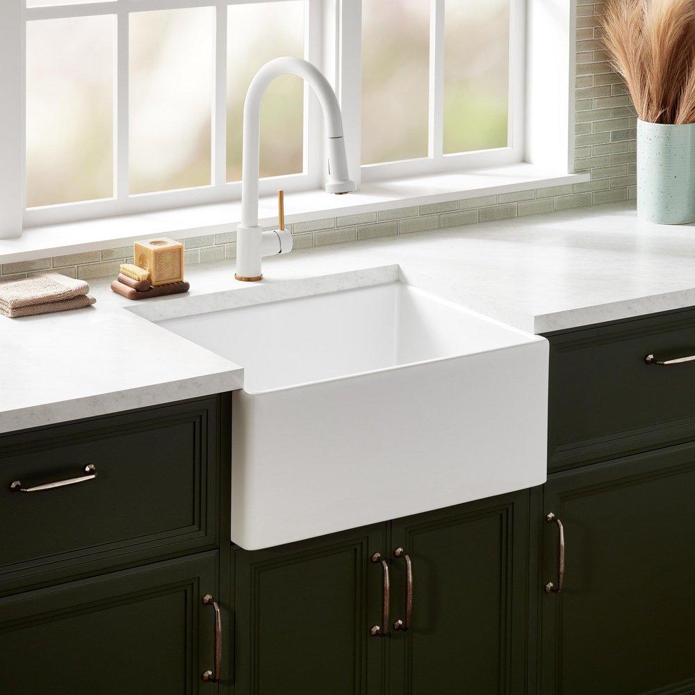 27X18 1B FIRECLAY APRN KITC SINK WHITE 