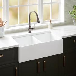 33 in. Double Bowl Fireclay Apron Kitchen Sink in White