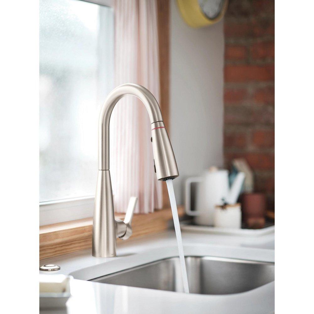 Moen Spot Resist Stainless Single Handle Pull Down Kitchen Faucet with Side Spray 