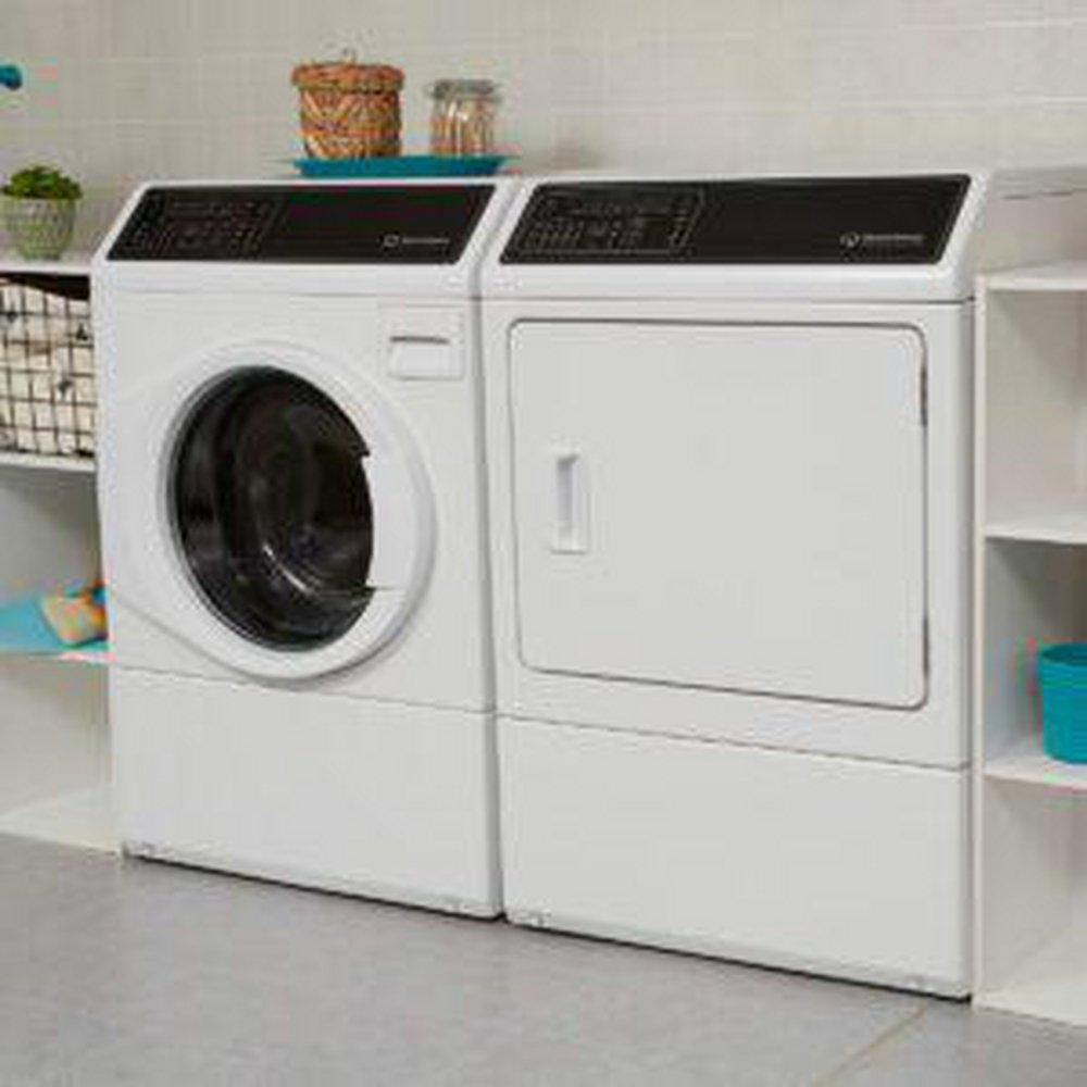 SANITIZING - 7.0 CU. FT. CAPACITY GAS DRYER WITH STEAM AND PET PLUSTM CYCLES. 