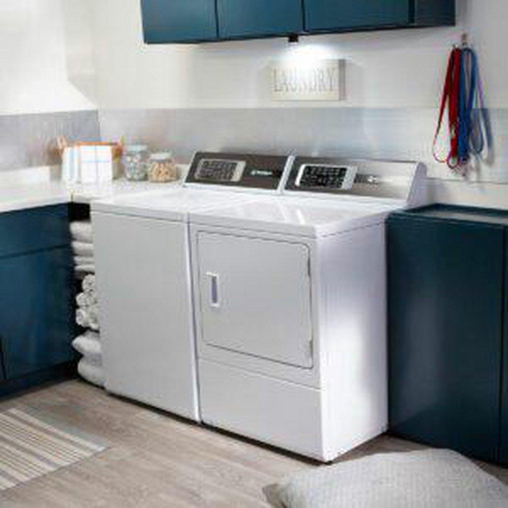 Speed Queen White 26-7/8 x 28 in. 120V 7.0 cu. ft. Gas Dryer 