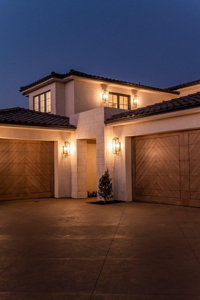 Troy Lighting Forged Iron 60W 4-Light 28-1/2 in. Outdoor Wall Sconce 