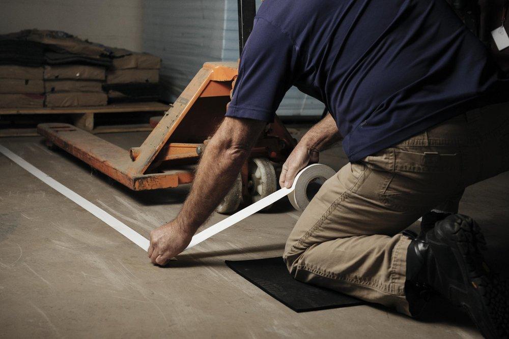 Shurtape Red 55m x 48mm Plastic and Cloth Duct Tape (Case of 24 Rolls) 