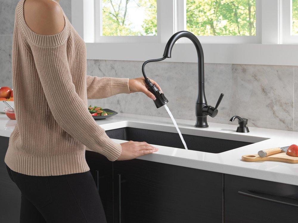Single Handle Pull Down Kitchen Faucet with Soap Dispenser in Matte Black 
