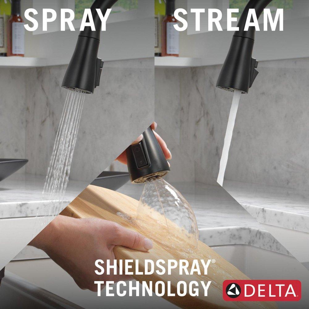 DELTA CAPERTEE: SINGLE HANDLE PULL-DOWN KITCHEN FAUCET WITH SOAP DISPENSER AND SHIELDSPRAY TECHNOLOGY 
