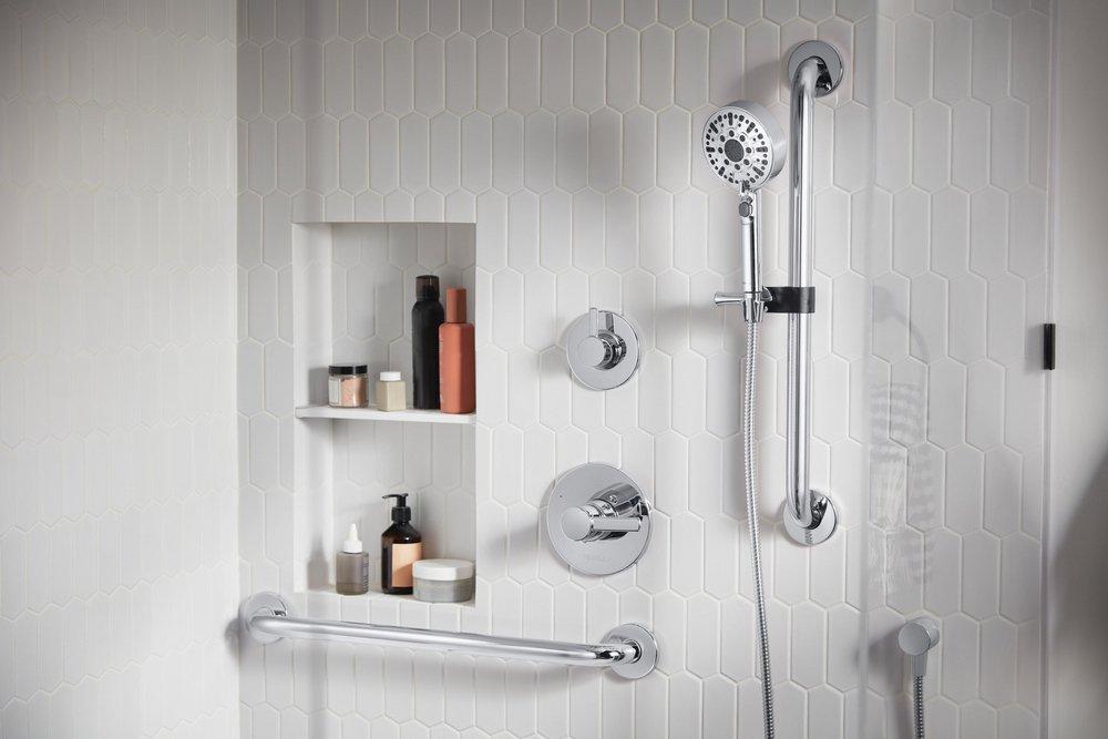 Two Handle Multi Function Shower System in Chrome 