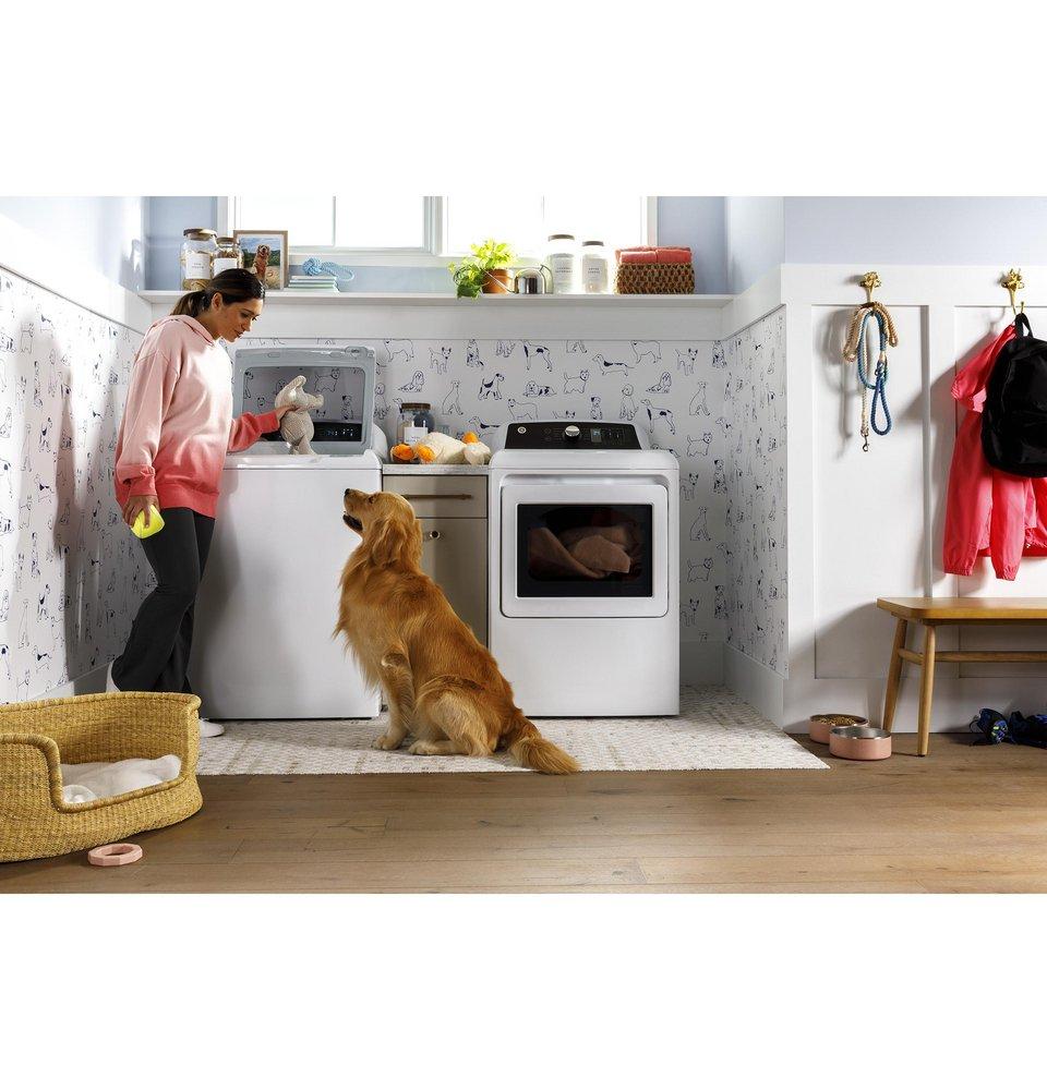 GE&reg; White 27 x 30-1/2 in. 7.4 cu. ft. 120V Gas Dryer 