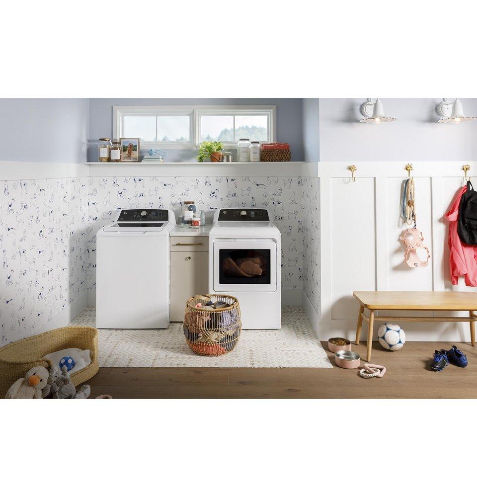 GE&reg; White 27 x 30-1/2 in. 7.4 cu. ft. 120V Gas Dryer 