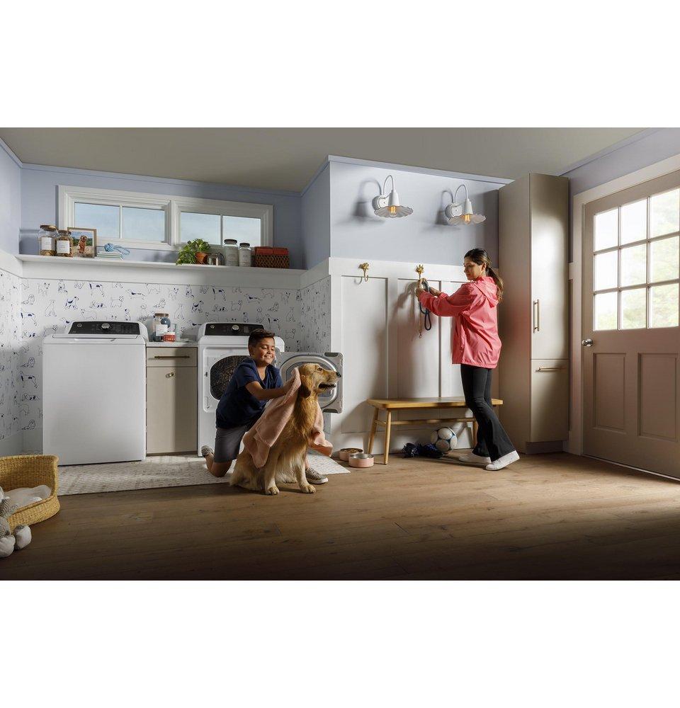 GE&reg; White 27 x 46 x 27 in. 10A 4.5 cu. ft. Top Load Washer 