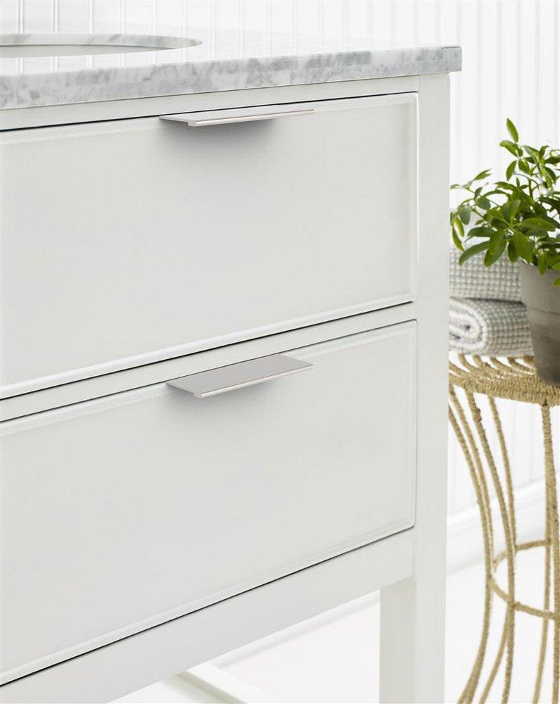 EVERYDAY MODERN 4 IN LENGTH SATIN NICKEL CABINET EDGE PULL SN 
