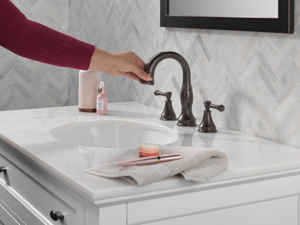 Delta Faucet Venetian Bronze Two Handle Widespread Bathroom Sink Faucet 