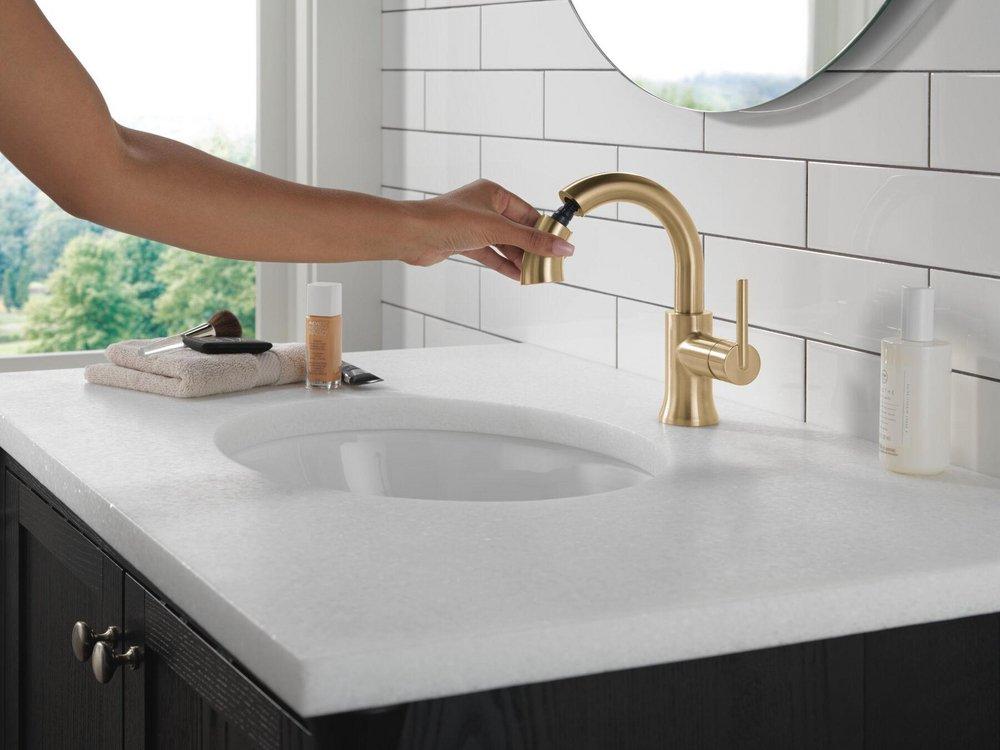 Delta Faucet Brilliance Champagne Bronze Single Handle Monoblock Bathroom Sink Faucet 