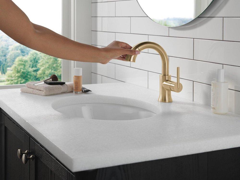 Delta Faucet Brilliance Champagne Bronze Single Handle Monoblock Bathroom Sink Faucet 