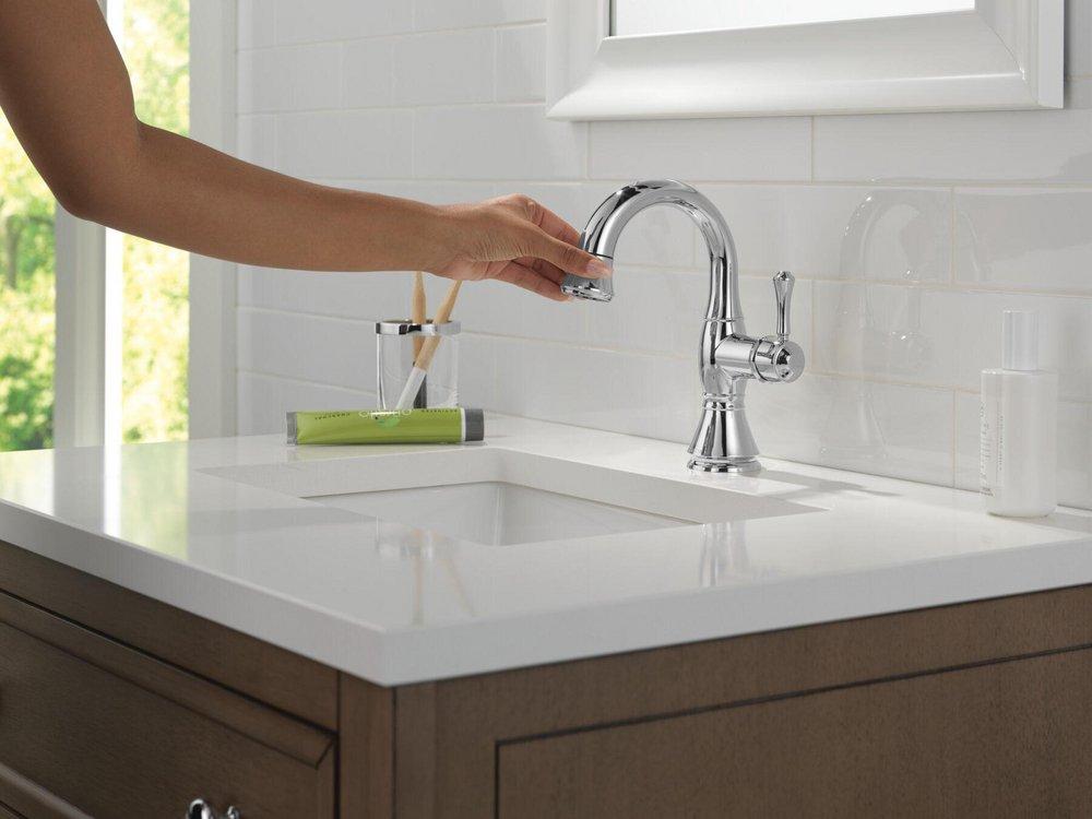 Delta Faucet Chrome Single Handle Monoblock Bathroom Sink Faucet 