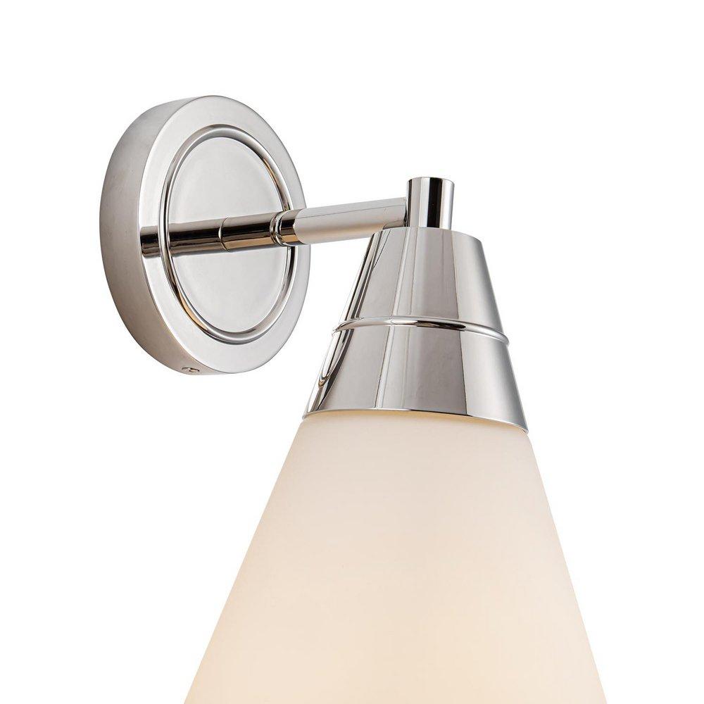 6in. 7W 1-Light Integrated LED Vanity Fixture in Vintage Brass 