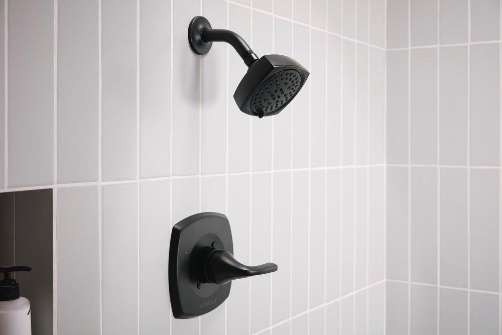 SINGLE HANDLE PULLDOWN KITCHEN FAUC 