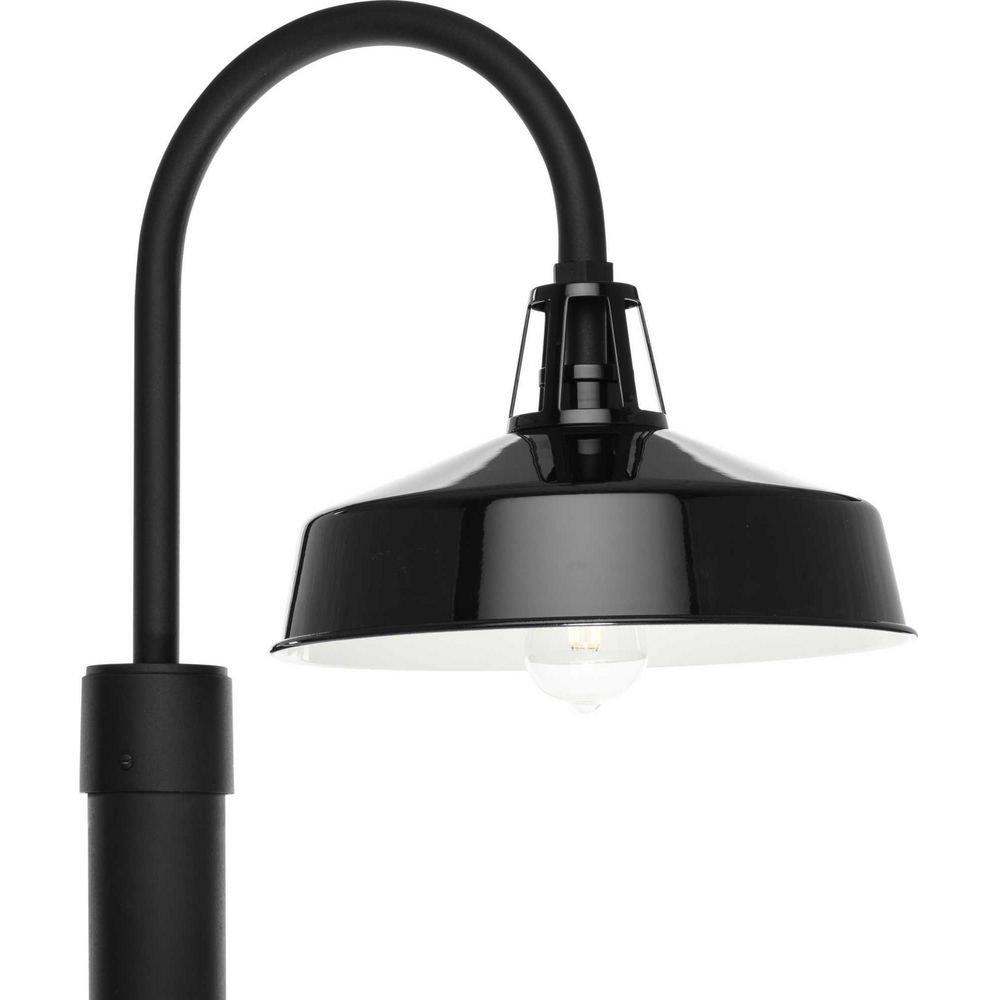 1-Light Wall Sconce in Black 