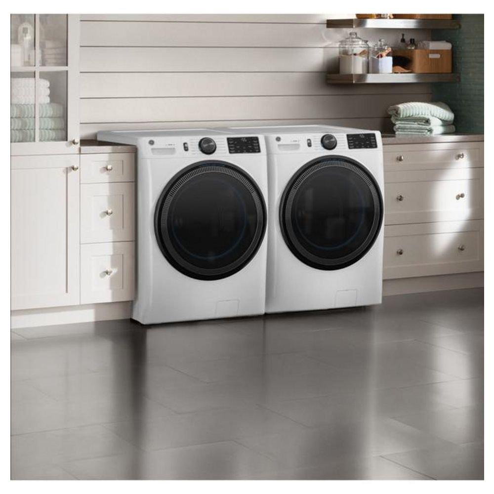 GE&reg; White 28 in. 5.0 cu. ft. Smart Front Load Steam Washer 