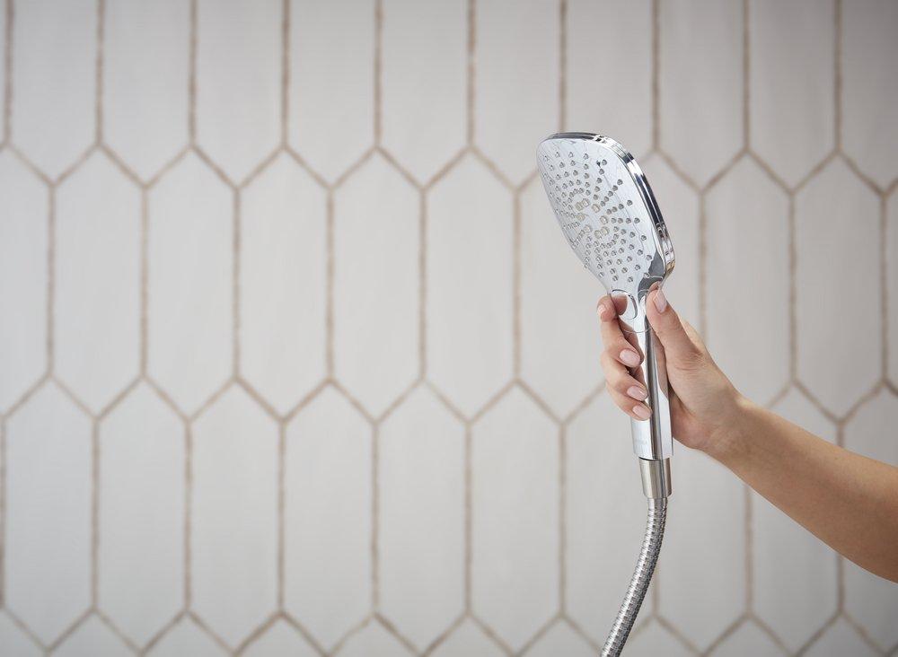 SOFT SQUARE 3 FUNCTION HANDSHOWER 1.75GPM CHROME 