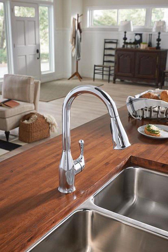 Moen Chrome Single Handle Pull Down Kitchen Faucet 