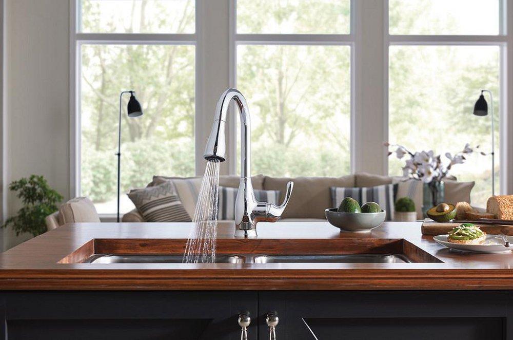 Moen Chrome Single Handle Pull Down Kitchen Faucet 