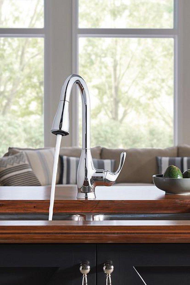 Moen Chrome Single Handle Pull Down Kitchen Faucet 