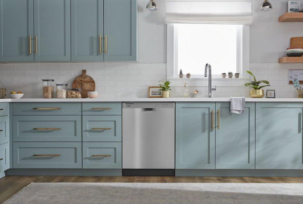 Quiet Dishwasher with Boost Cycle in White 