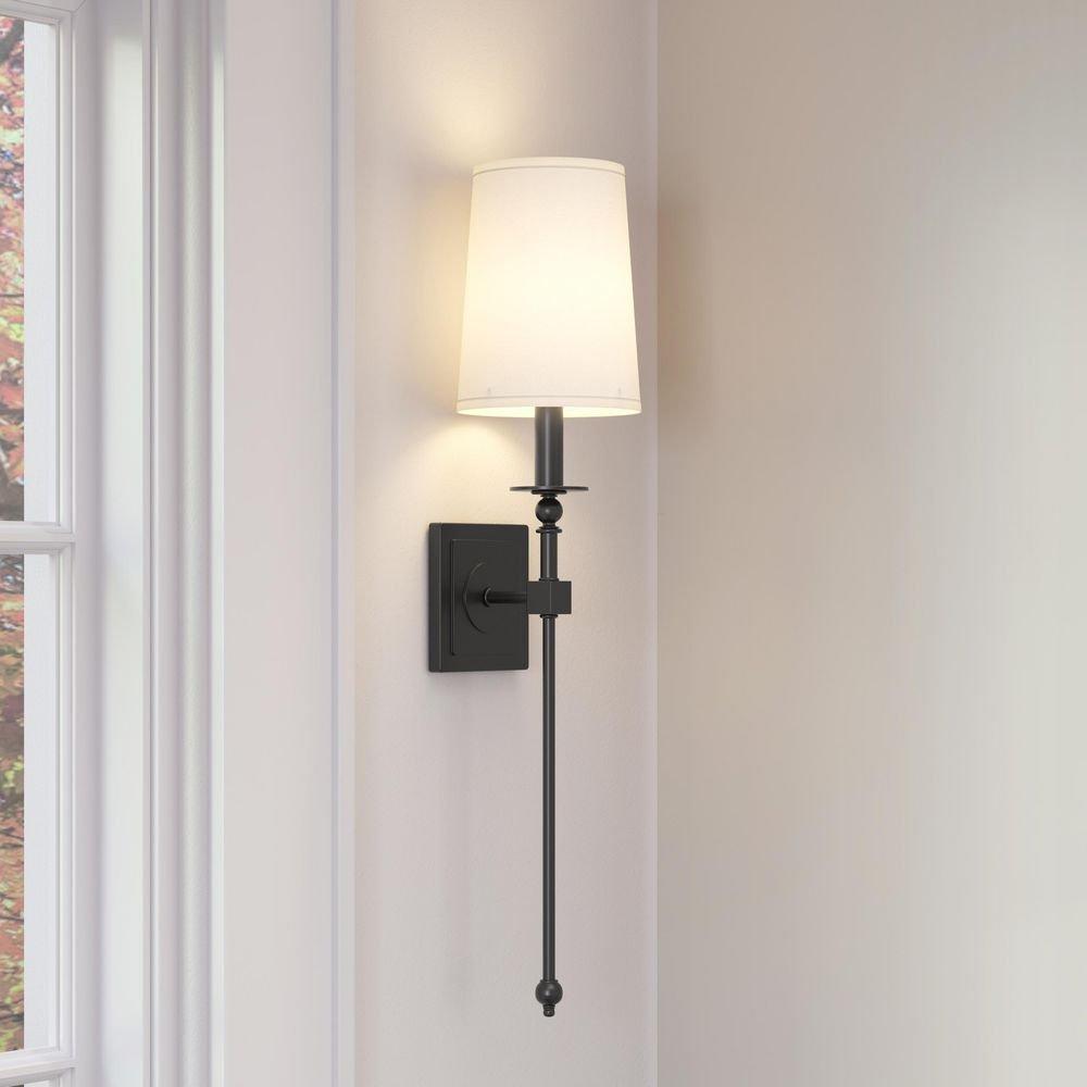 1-Light Wall Sconce in Matte Black 