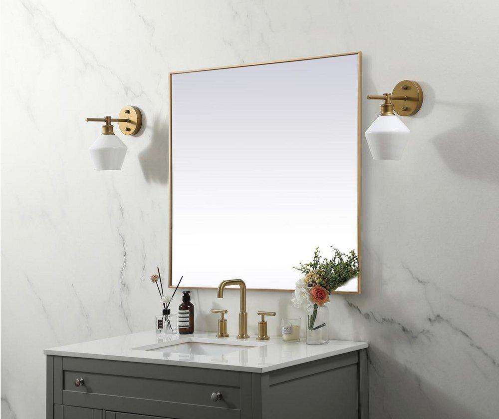 METAL FRAME SQUARE MIRROR 48 BRASS 